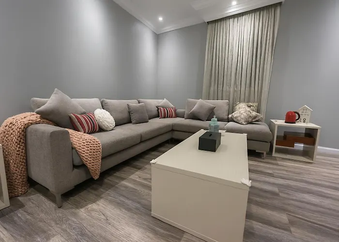 Stylish 3Br Smart Tv & Wi-Fi